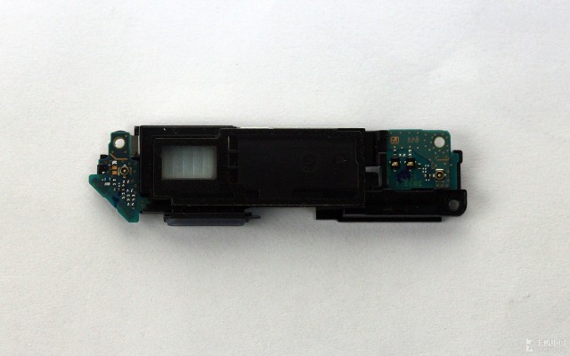 Xperia Z1 disassembly guide_12