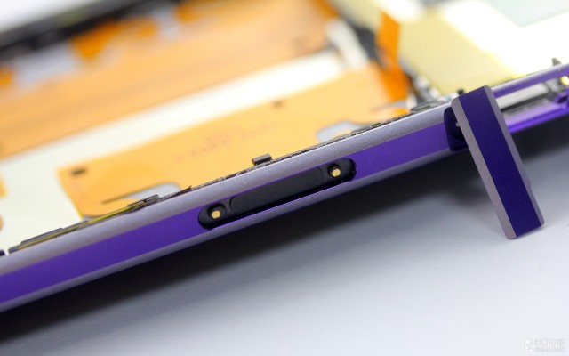 Xperia Z1 disassembly guide_29