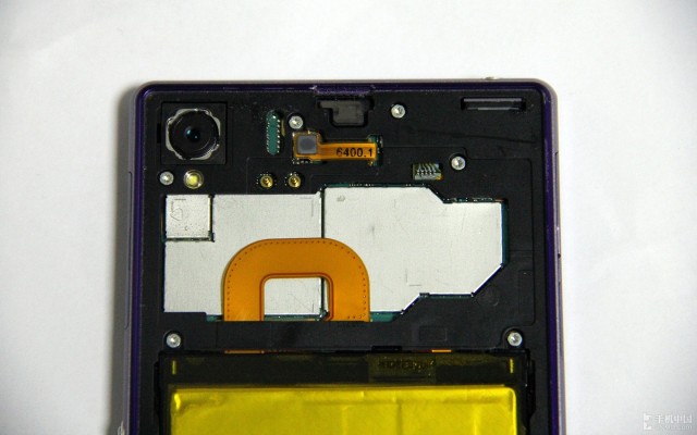 Xperia Z1 disassembly guide_5
