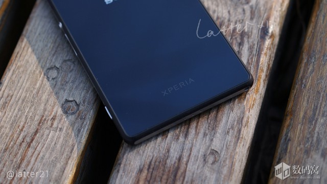 Sony Sirius back