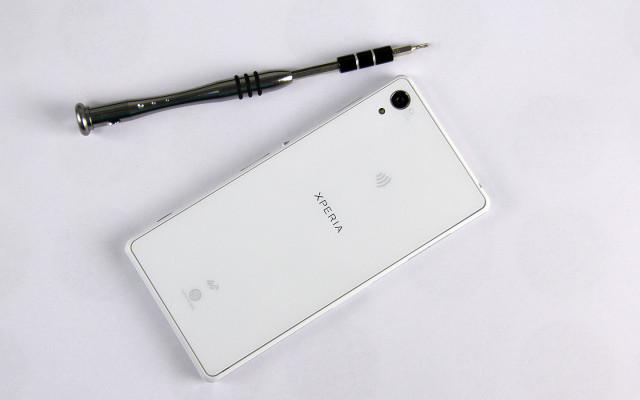 Xperia Z2 disassembly guide_3
