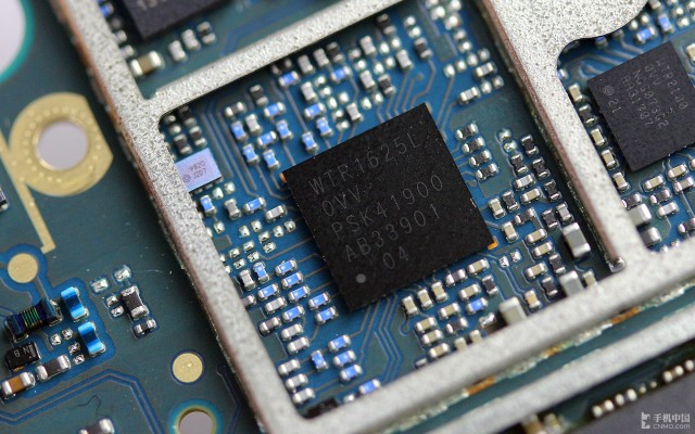 Xperia Z2 disassembly guide_32