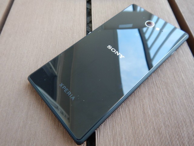 Xperia M2 hands-on_4