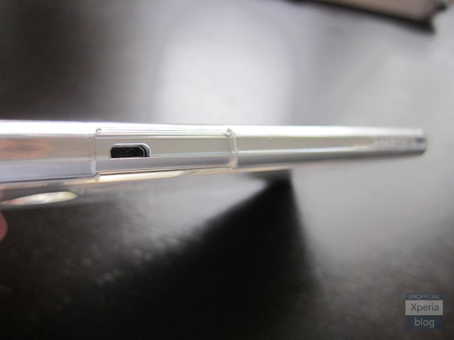 Case-Mate Barely There Xperia M2_10.