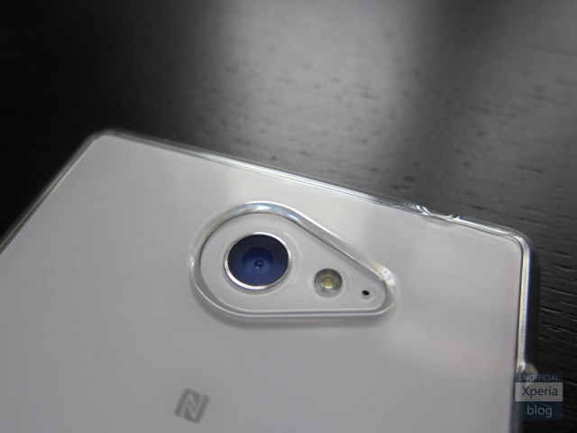 Case-Mate Barely There Xperia M2_11.