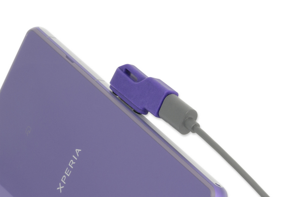Deff TRAVEL BIZ Xperia – micro USB Magnet Adapter_11