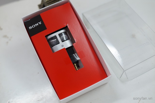Sony STM10 unboxing_3