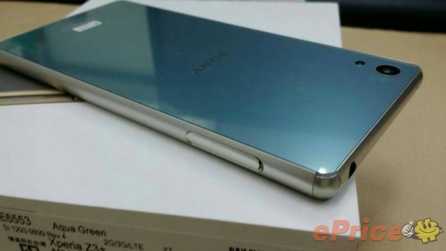 Xperia Z3+ Unboxing Pictures_5