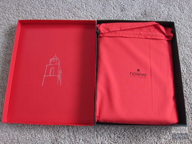 Noreve Xperia Z4 Tablet case_2