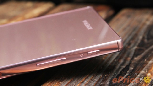 Pink Xperia Z5 Premium Hands-on_8